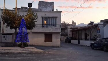 xristougenniatikos stolismos...