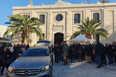 Κηδεία Δανδουλάκη