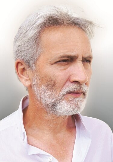 Γιάννης Καλπούζος