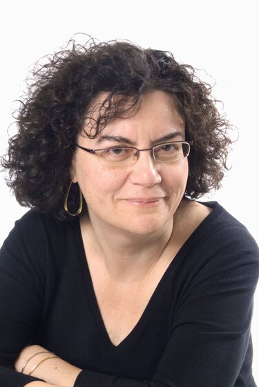 Νάντια Βαλαβάνη