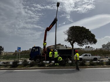 Πυλώνες, αντικατάσταση