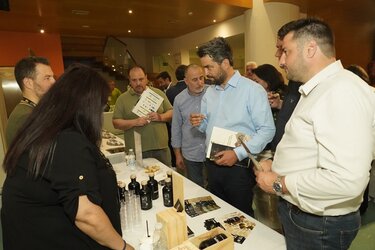 έκθεση, ελαιόλαδο