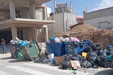 Σκουπίδια, Οδός Αντήνορος 