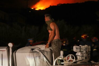 ιεραπετρα φωτια