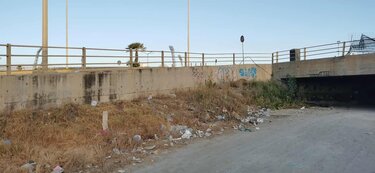 Σκουπίδια, Καράβολας