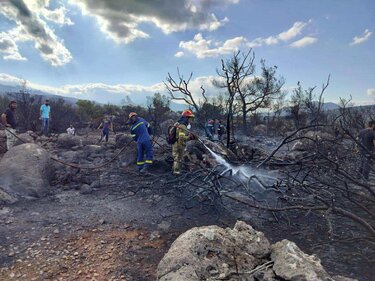 Οι υπεράνθρωπες προσπάθειες απέτρεψαν τα χειρότερα στον Άγιο Νικόλαο