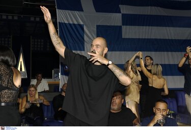 Το γλέντι της «χάλκινης» Εθνικής στα μπουζούκια (photos & videos)