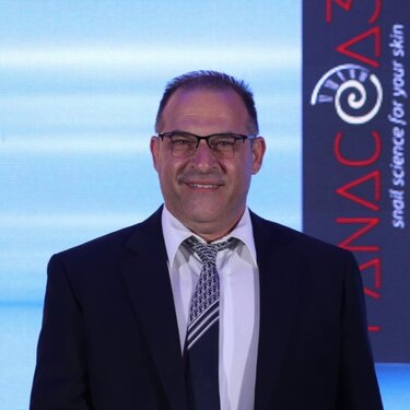 Ο Δρ. Χαράλαμπος Κιαγιάς ιδρυτής της Escargot de Crete