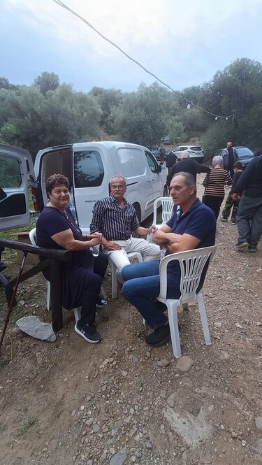 Μόδι Πλατανιά, Πεζοπορία