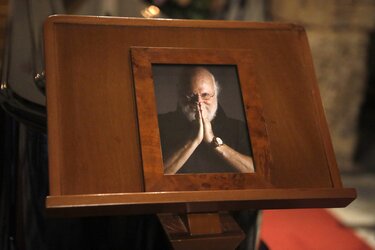 Σαββόπουλος, Προσκύνημα