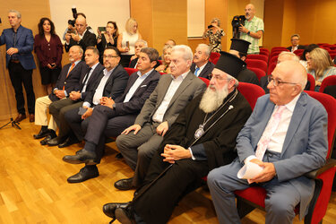 Έκθεση, Εγκαίνια