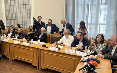 Ανδρουλάκης, Σύσκεψη 