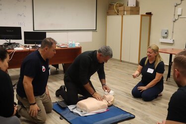 Επιμελητήριο Ηρακλείου - Αγορά απινιδωτή και εκπαίδευση σε πρώτες βοήθειες