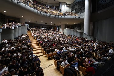 Μαθητές, Πολιτιστικό Συνεδριακό Κέντρο