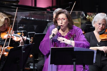 Μαρία Φαραντούρη