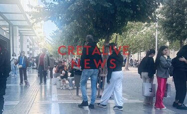 Black... Sunday: Ανοιχτά καταστήματα, προσφορές και καλοκαιρία γέμισαν το κέντρο