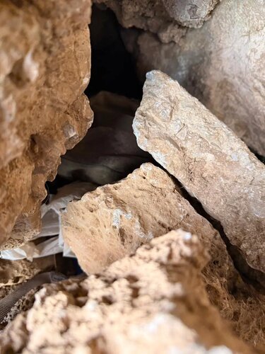 Βορίζια οπλα βράχος