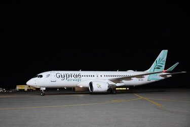 Cyprus Airways, Σταύρος Αρναουράκης