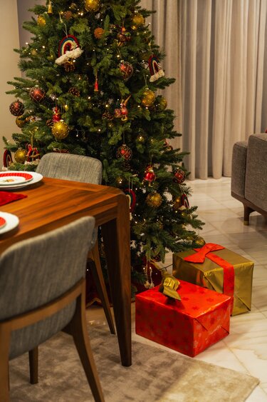 Αθηναική Επιπλογραμμή Χριστούγεννα σπίτι