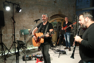 Στην πύλη Ιησού ο Δήμαρχος Ηρακλείου για τη συναυλία του Μάνου Παπαδάκη στο πλαίσιο των εκδηλώσεων «Χριστούγεννα στην Πόλη 2025» 