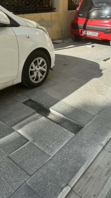 taxiarxou markopoulou4.