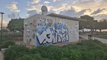 teixi anapsyktirio graffiti2