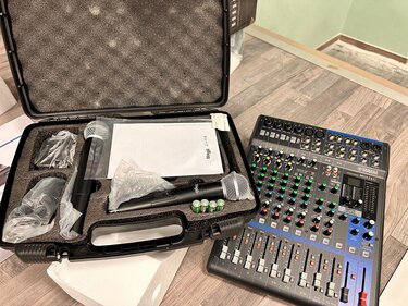 Δημοτικό σχολείο Γαζίου, Εξοπλισμός