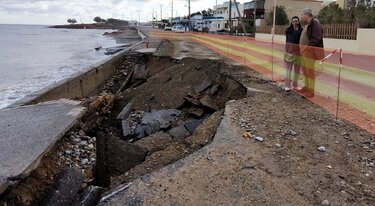 Παραλιακή ζημιές Γούβες