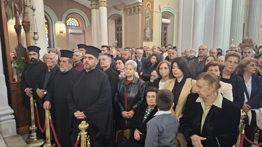 Χειροτονία Τίτος κόσμος1