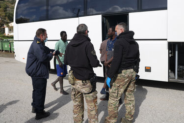 μετανάστες