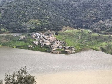 Αποσελέμης βροχή