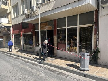 Κατάστημα εκκλησιαστικών ειδών, Φωτιά