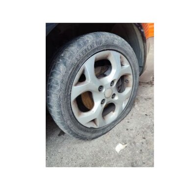 Λακκούβα καταγγελία λάστιχο3