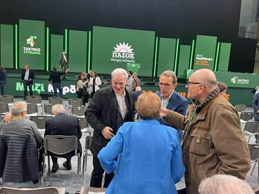 Καλοκαιρινός ΠΑΣΟΚ