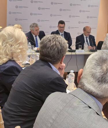 Αρναουτακης