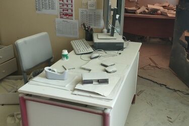 "Βομβαρδισμένο" το 5ο Γυμνάσιο και Λύκειο Γλυφάδας μετά την επιδρομή διαρρηκτών 