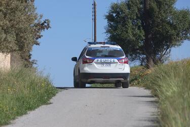 λευθερία - Με εκπαιδευμένους σκύλους και drones οι έρευνες 