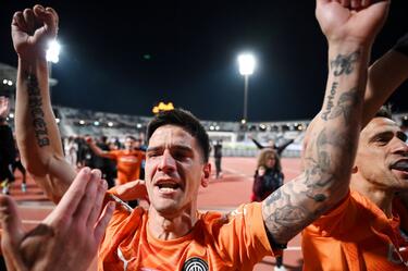 Νέιρα ΟΦΗ κλάμα