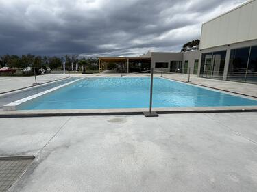 Πισίνα Αφραθιάς