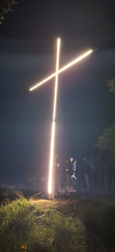 Σκινιάς Σταυρός φωταγώγηση