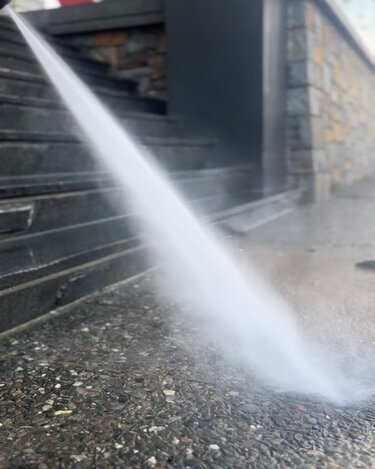 Talos Plaza, Πάσχα