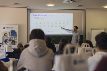 politechnei++o_kritis