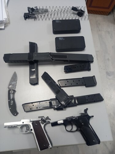 χανια οπλα αεροδρομιο