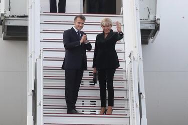 ζευγος-μακρον-αναχωρηση