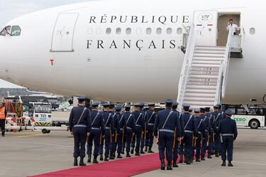 ζευγος-μακρον-αναχωρηση