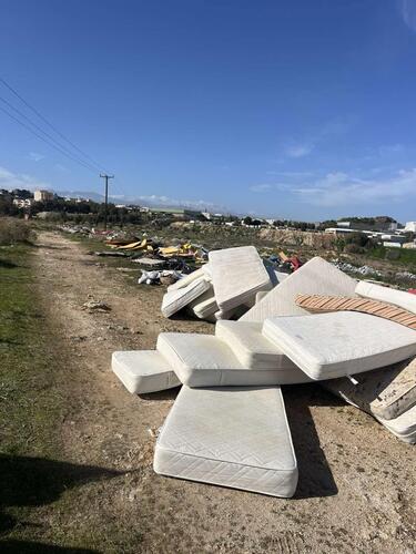 Ντροπιαστικές εικόνες: Εχουν μετατρέψει ένα πανέμορφο τοπίο, σε απέραντη χωματερή!