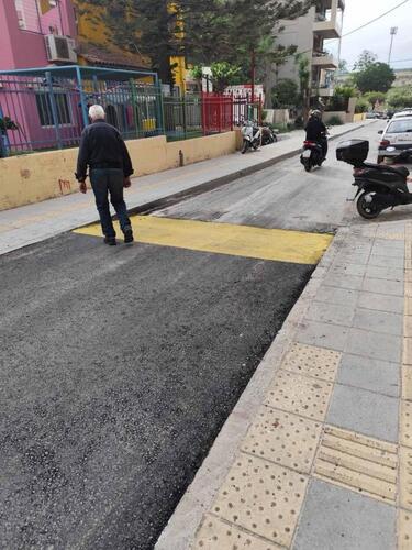 Ηράκλειο: Η ασφαλτόστρωση στον Μασταμπά που δοκιμάζει τα… νεύρα οδηγών και πεζών