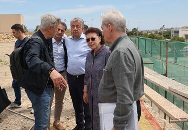Μενδώνη, Ενετικά Τείχη