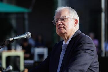 Σε κλίμα συγκίνησης και παρουσία ΠτΔ τα αποκαλυπτήρια της προτομής του Ν. Παπαδάκη - Φωτογραφίες