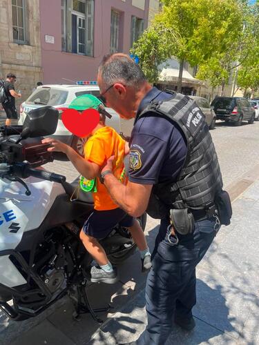 Αστυνομικός μηχανή μικρός 